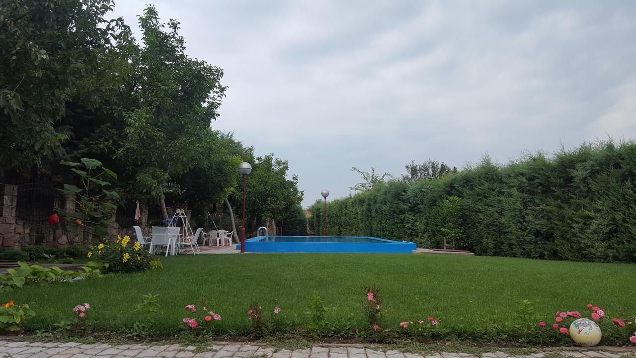 Hotel Satelit Kumanova Dış mekan fotoğraf