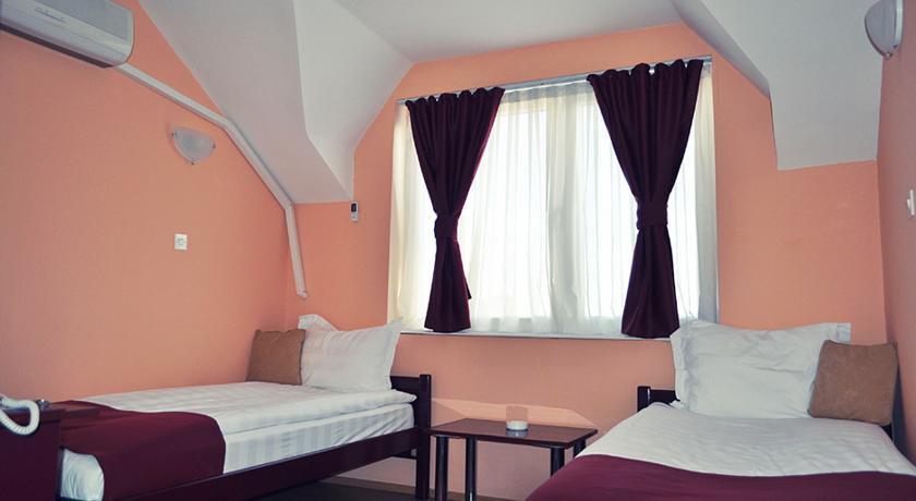Hotel Satelit Kumanova Dış mekan fotoğraf